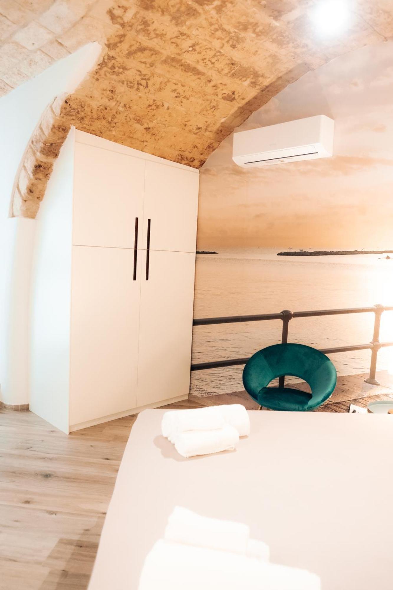 Timeless Apulian Luxury Suite Bari Esterno foto